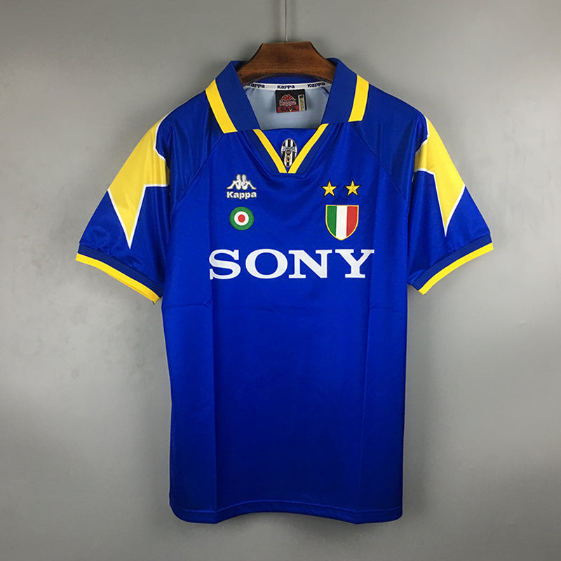 Juventus Away 1995/97 Retro football shirt