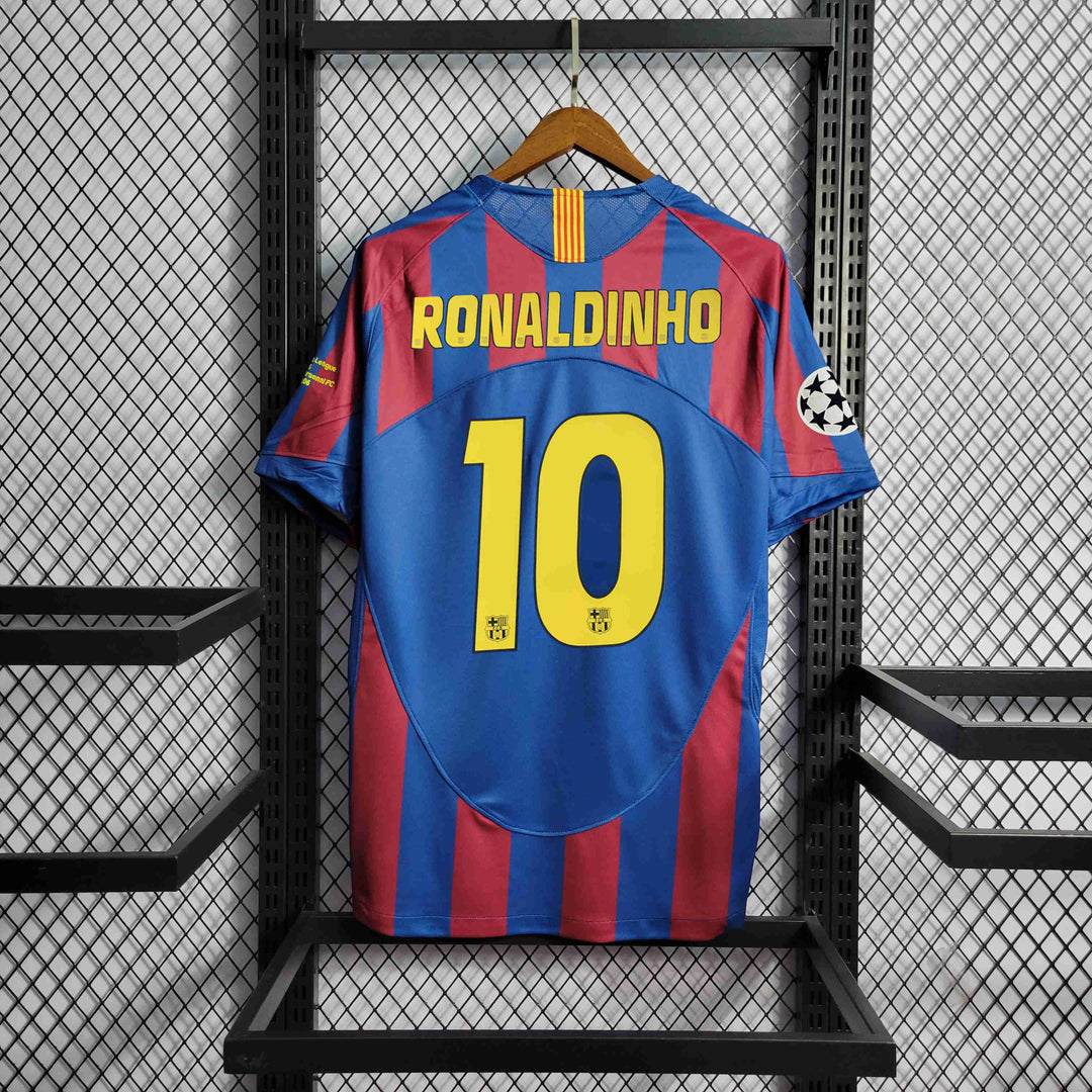 Ronaldinho camiseta barcelona 2025