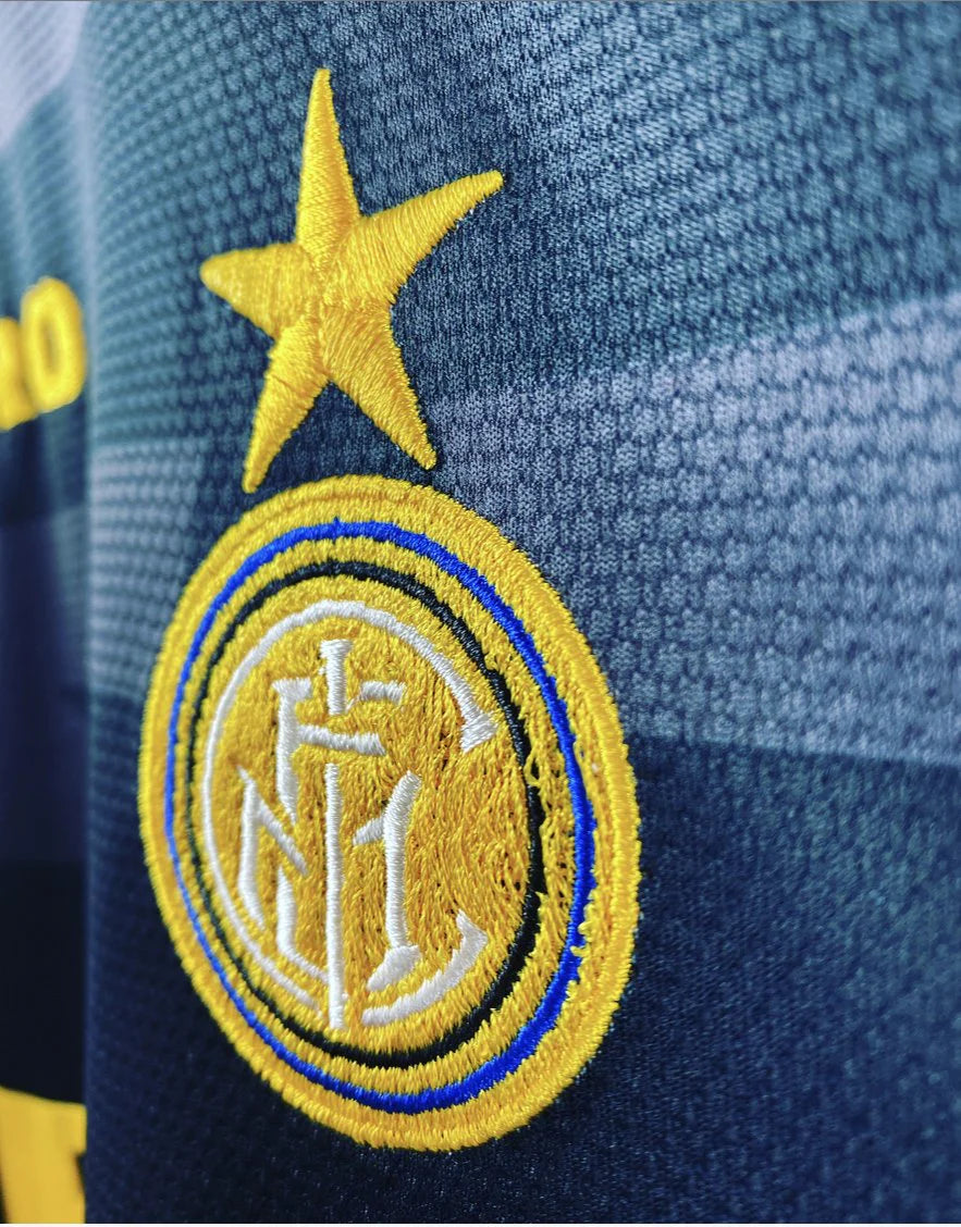 Inter Milan 1997-98 Third - Retro Football Shirt - RONALDO 10